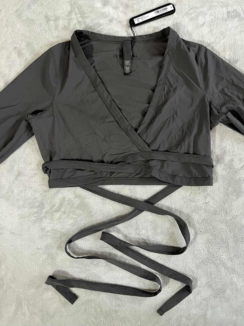 NikeSKIMS Sz S Weightless Layers Long-Sleeve Wrap Iron Gunmetal LS-LSL-9850W NEW